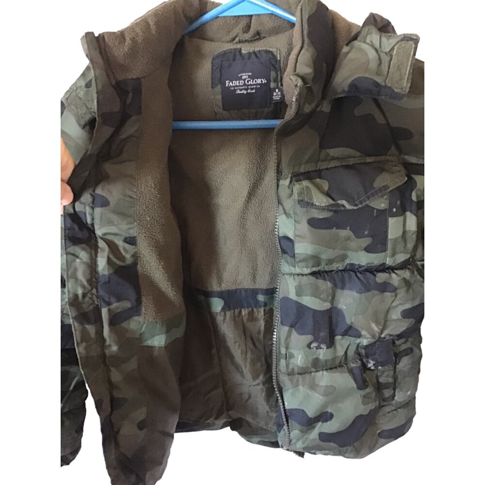 Camaflouge Boys Jacket Zip Up Size S 6-7
